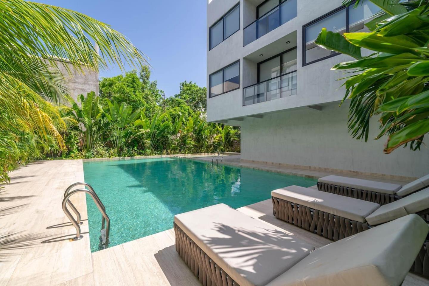 1 Bd Luxury With Balcony In Trendy La Veleta *