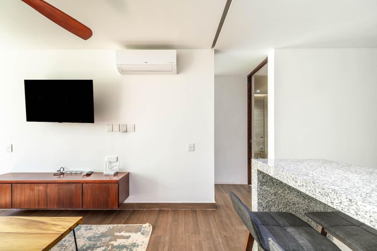 1 Bd Luxury With Balcony In Trendy La Veleta * Tulum